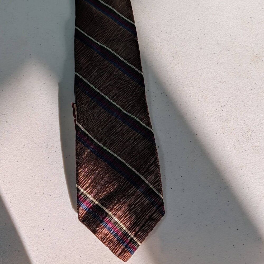 Vintage NOS Sears Outlet 3.5" Multicolor Necktie Original Tag Made USA Polyester